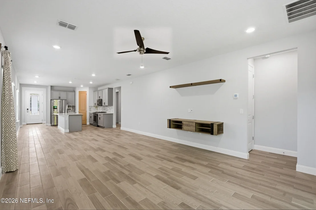 Photo of 248 CLIFTON BAY