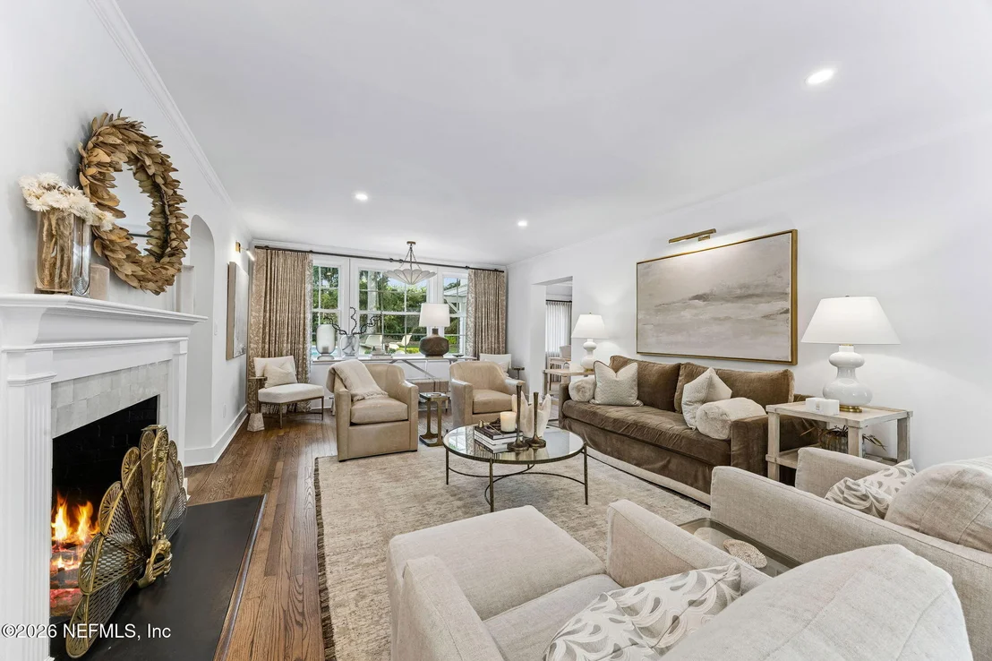 Photo of 944 ELDER Lane