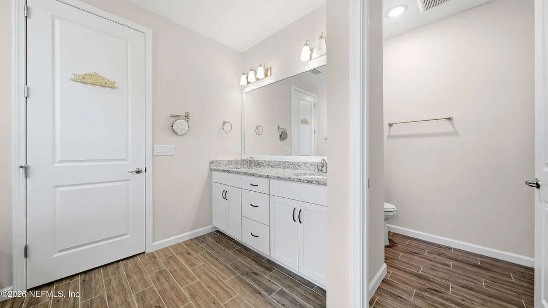 Photo of 352 RUSTIC MILL Drive