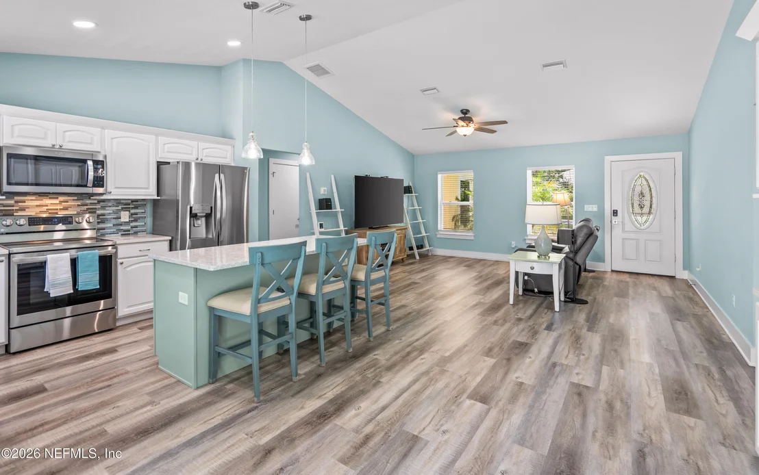 Photo of 907 QUEEN Road