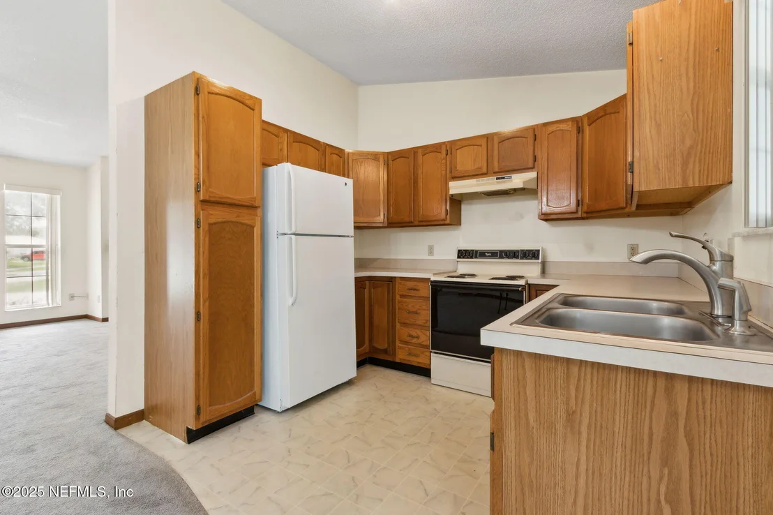 Photo of 124 CAPTAINS POINTE Circle