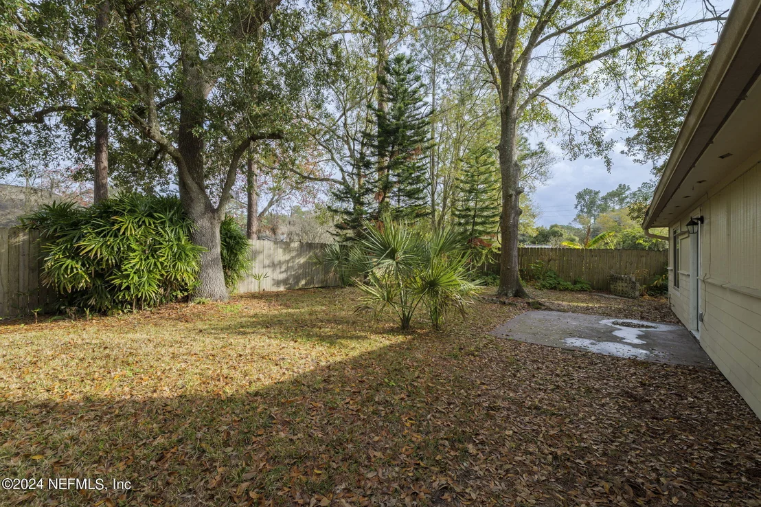 Photo of 10579 CASTLEBROOK Drive