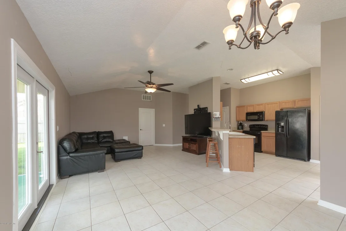 Photo of 45565 INGLEHAM Circle