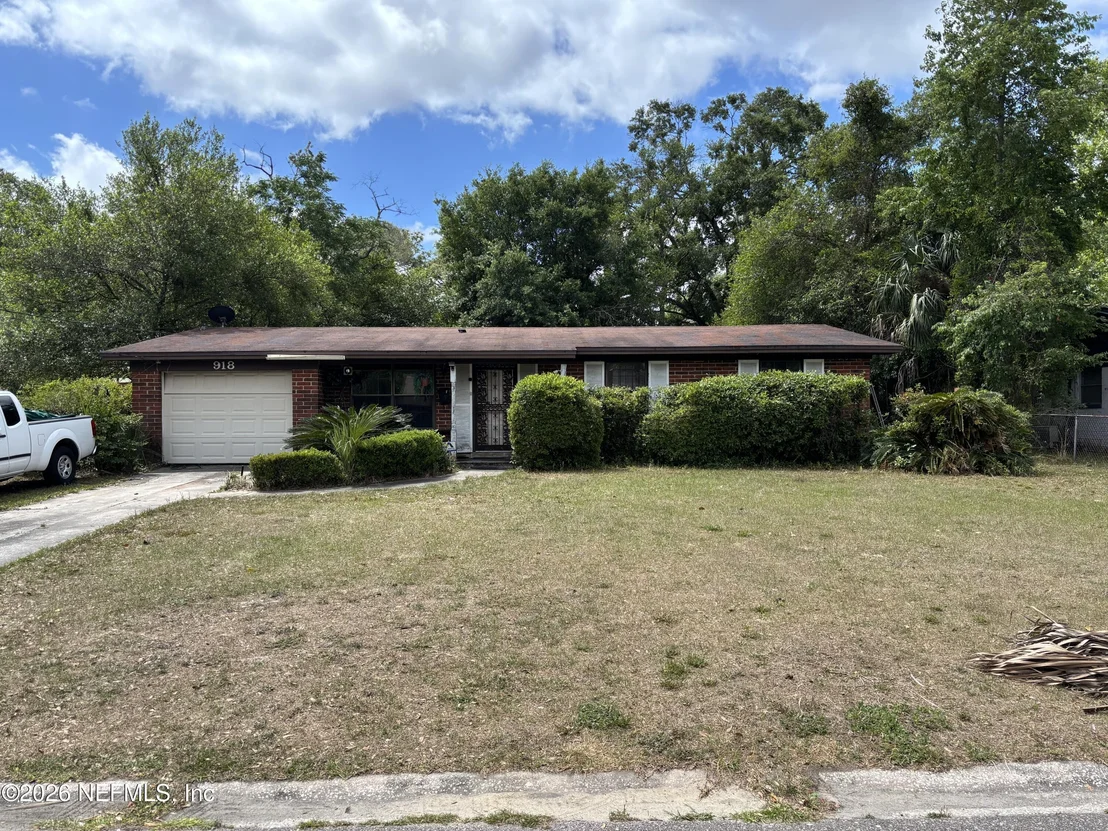 Photo of 918 BACALL Road
