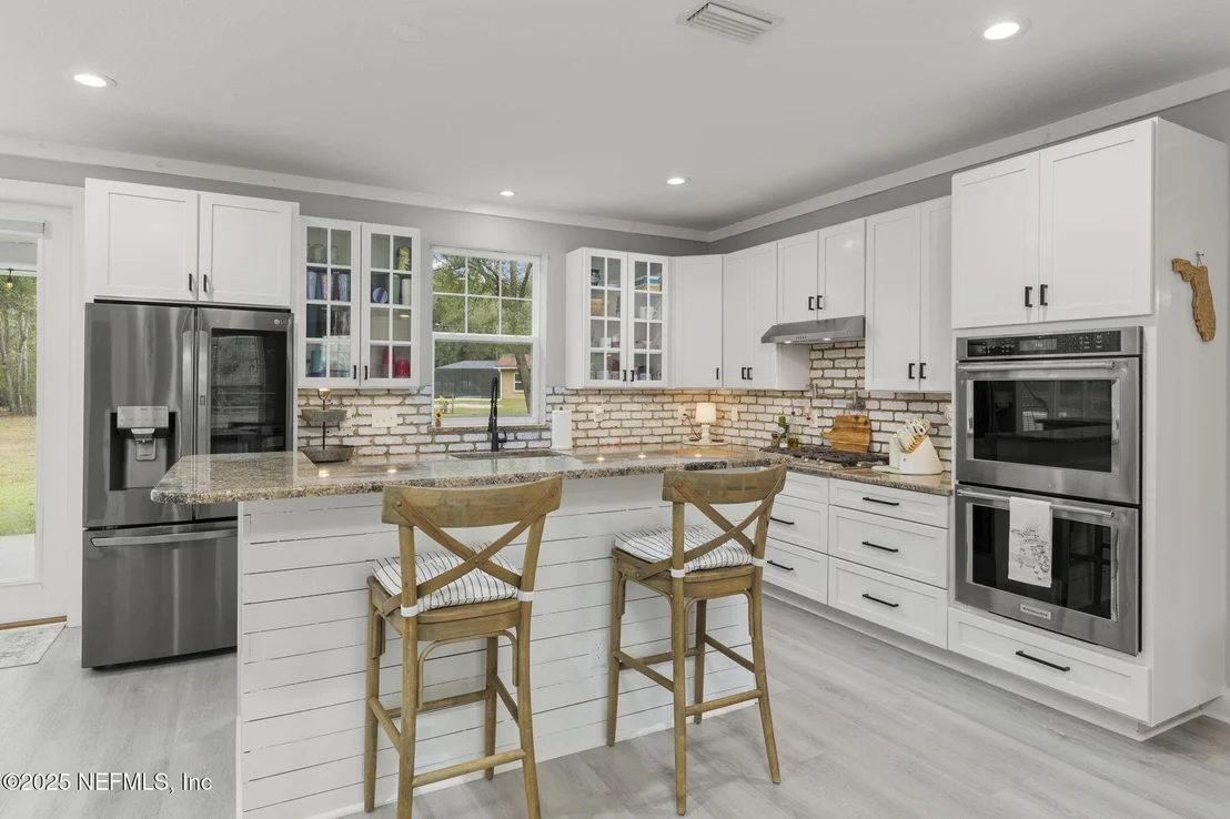 Photo of 1499 SHEFFIELD Road
