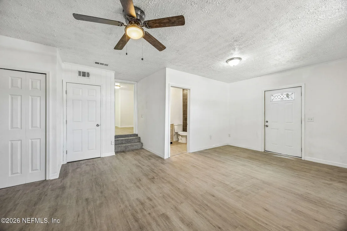 Photo of 3304 DIVISION Street