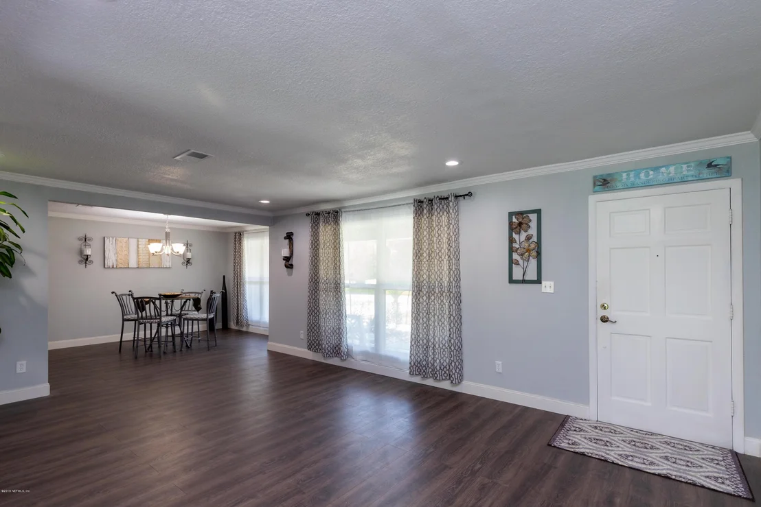 Photo of 3345 PICADILLY Lane