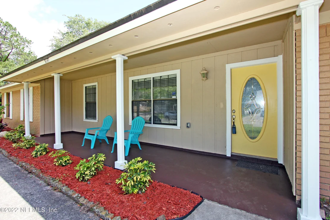 Photo of 8147 WEYBRIDGE Drive