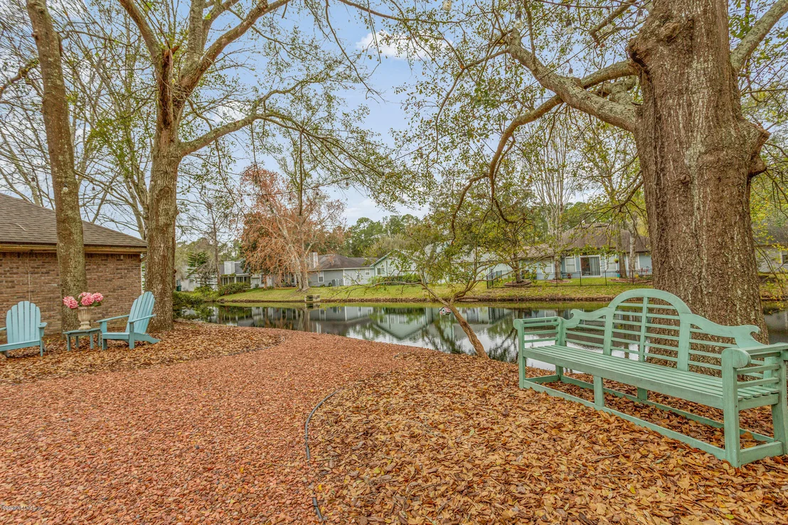 Photo of 9540 BROKEN OAK Boulevard