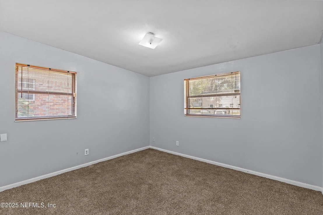 Photo of 4003 MEEK Drive S