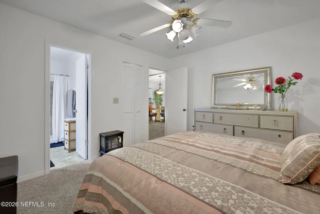 Photo of Unit 1002 at 85 DEBARRY Avenue