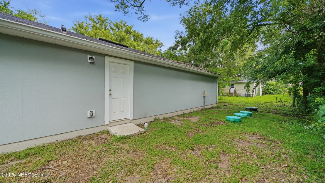 Photo of 2355 JAYSON Avenue