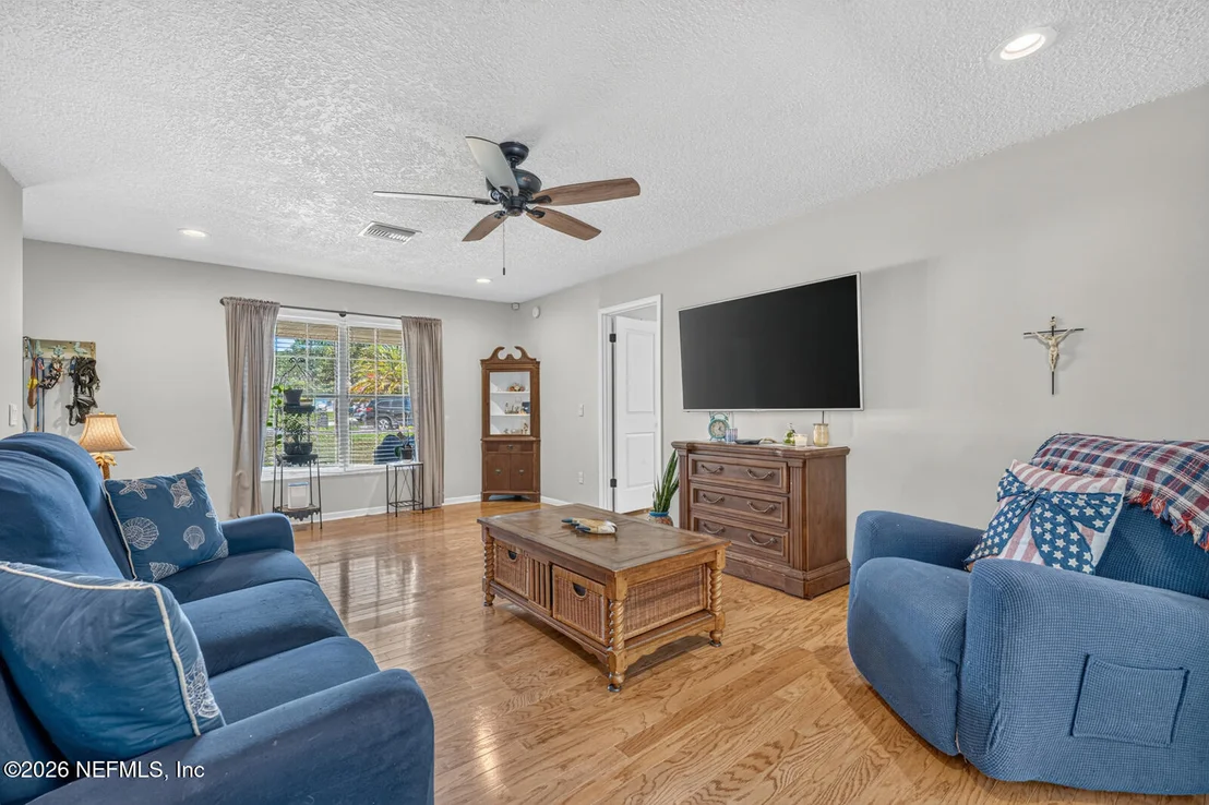 Photo of 829 RITA Circle
