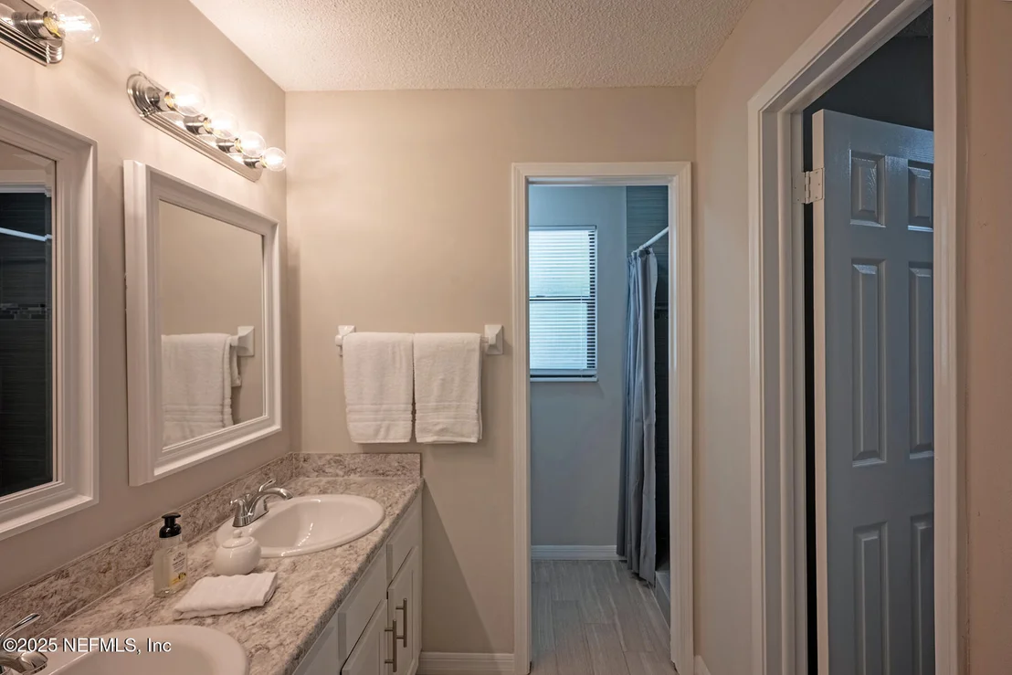 Photo of 2576 BOTTOMRIDGE Drive