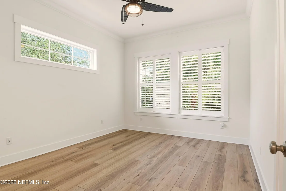 Photo of 315 RIDGEWAY Road