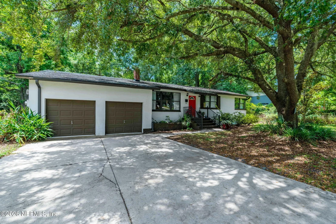 Photo of 1738 CLEMSON Road