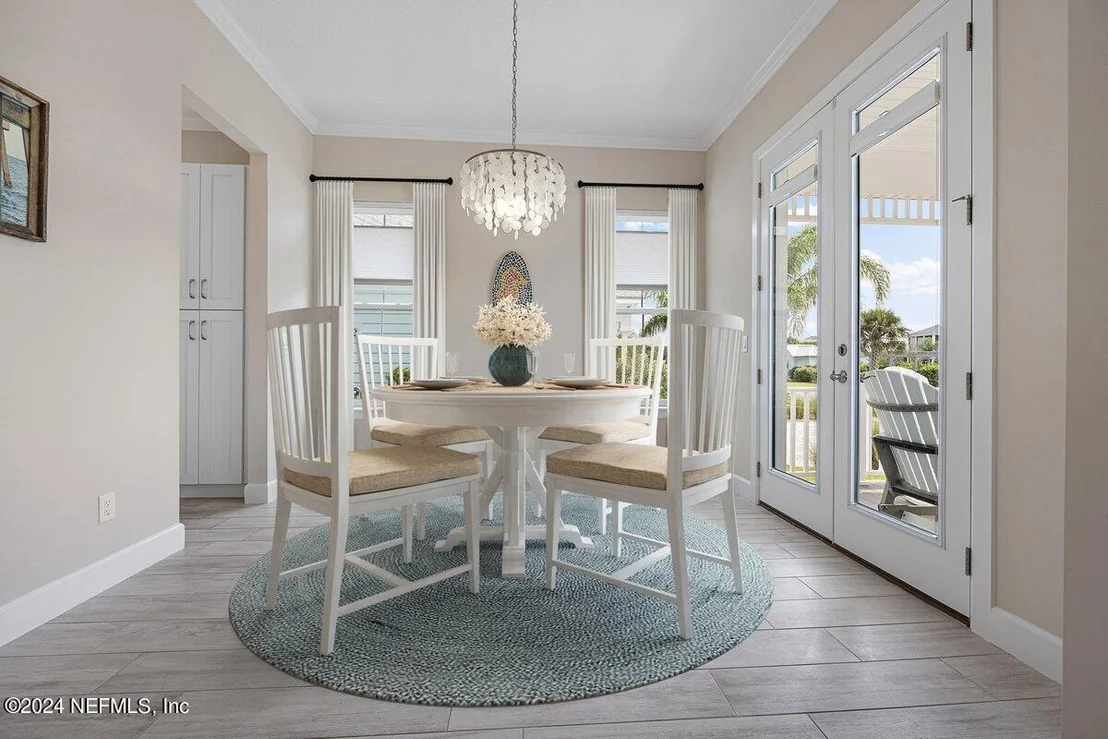 Photo of 92 OCEANVIEW Drive