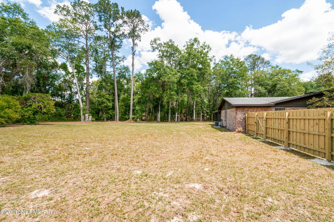 Photo of 6172 MILTONDALE Road