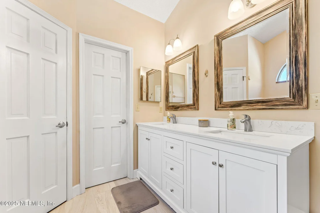 Photo of 3097 NAUTILUS Road