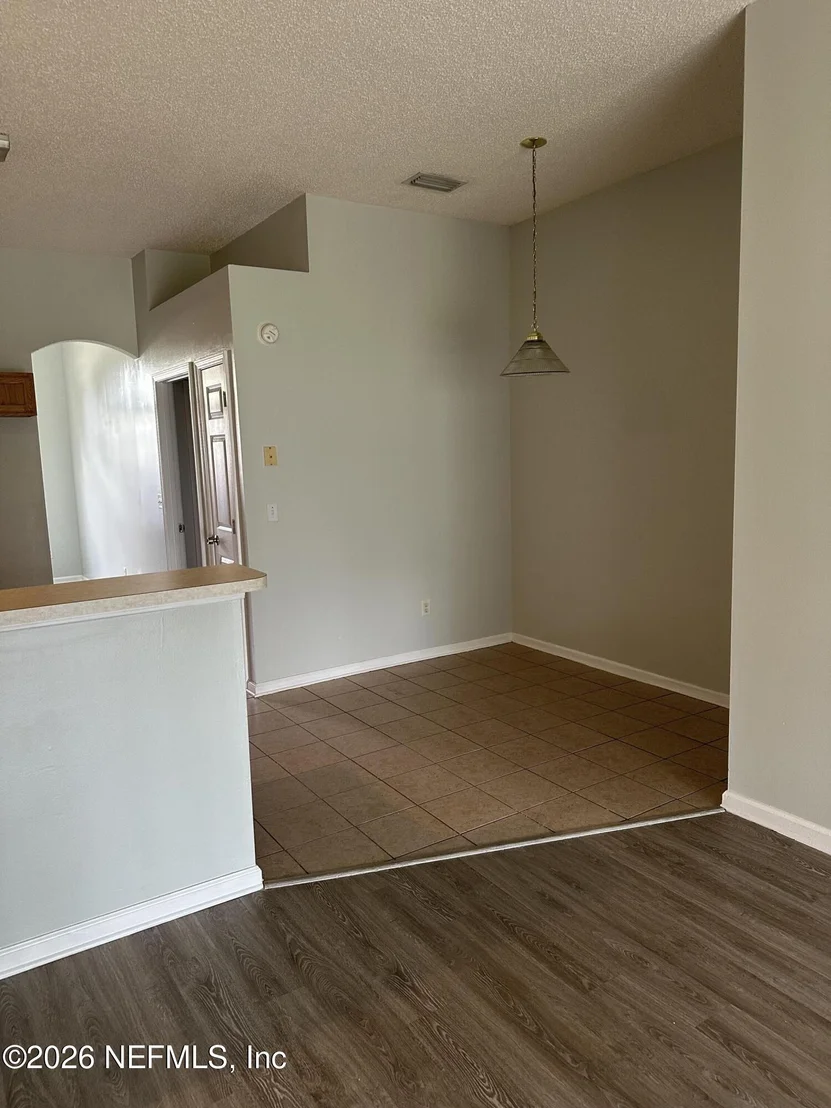 Photo of 1610 NORTHGLEN Circle