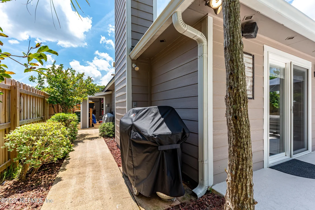 Photo of 12381 APPLE LEAF Drive