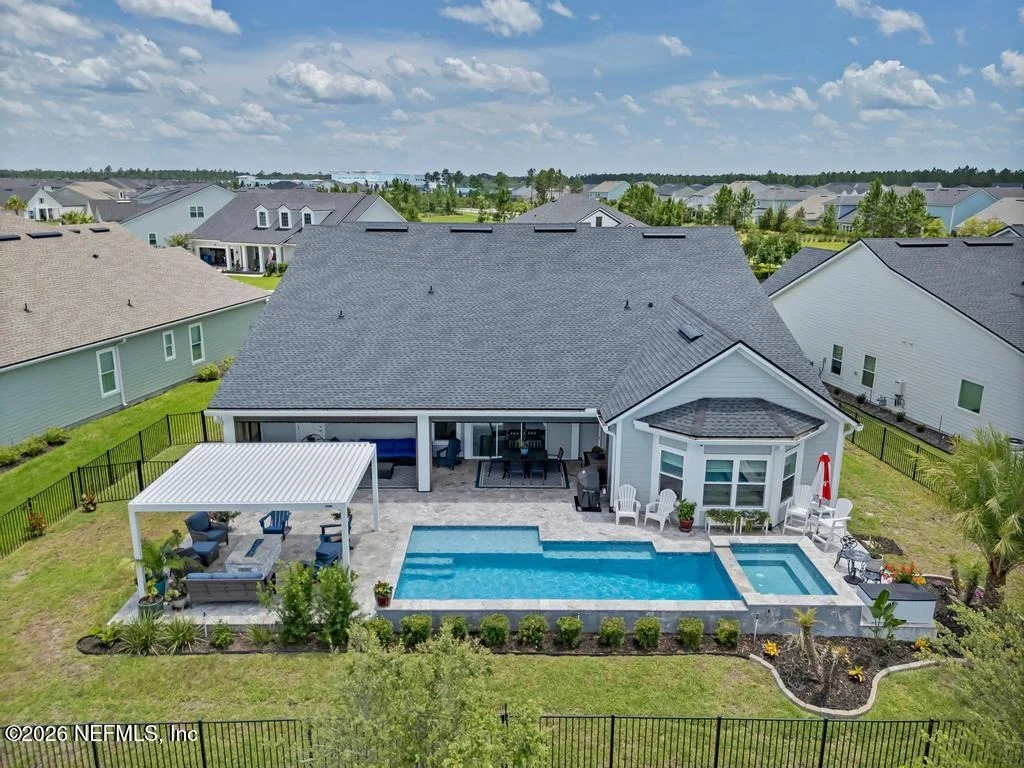 Photo of 45 LOMOND Court