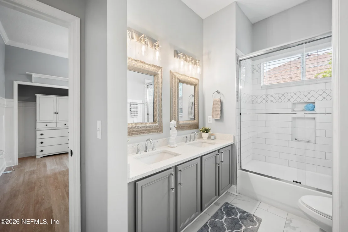 Photo of 837 EAGLE POINT Drive