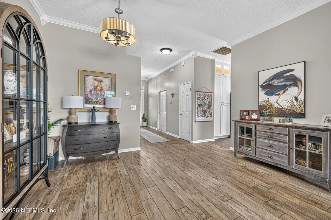Photo of 12156 CEDAR TRACE Drive N