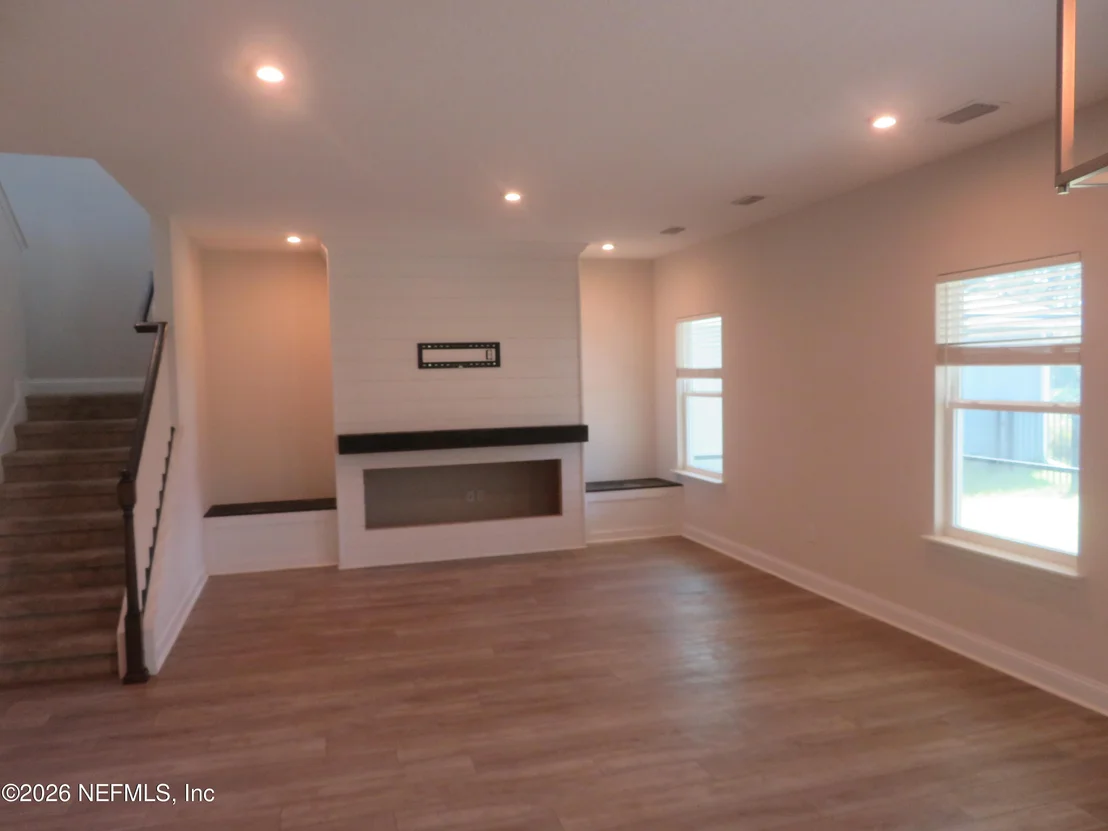 Photo of 313 MEADOW CREEK Drive