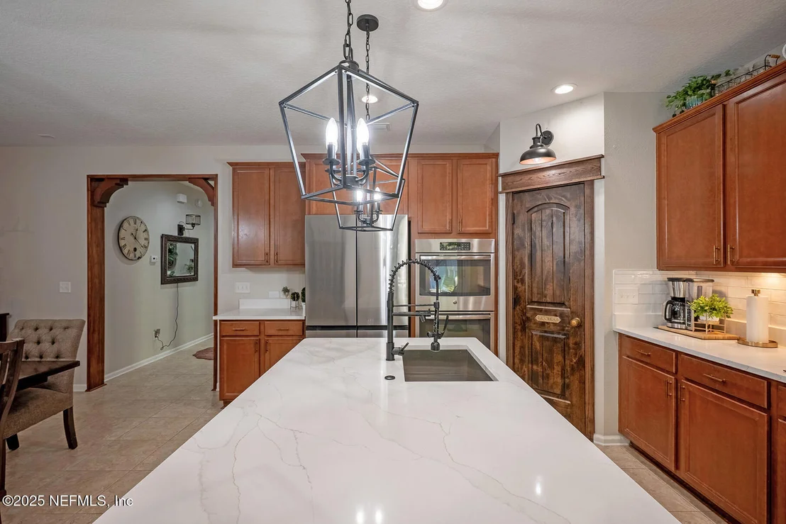 Photo of 112 PLAZA DEL RIO Drive