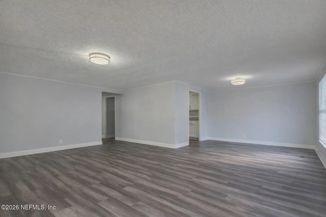 Photo of 1104 HARMONY Drive N