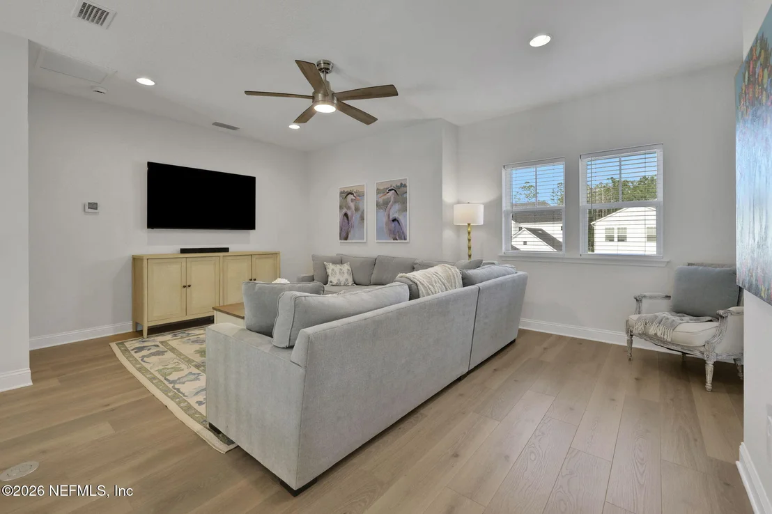 Photo of 431 CAIDEN Drive