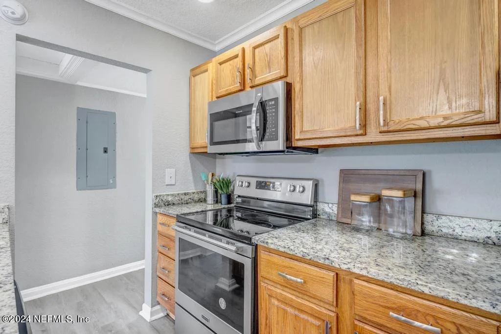 Photo of 1127 BUNKER HILL Boulevard