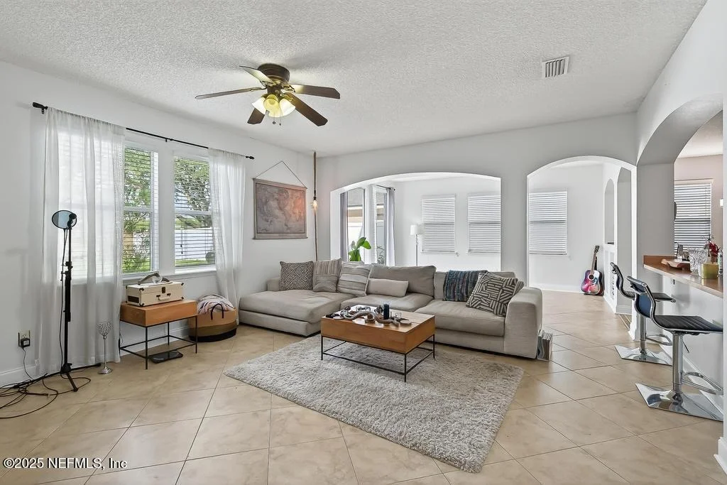 Photo of 12418 TROPIC Drive