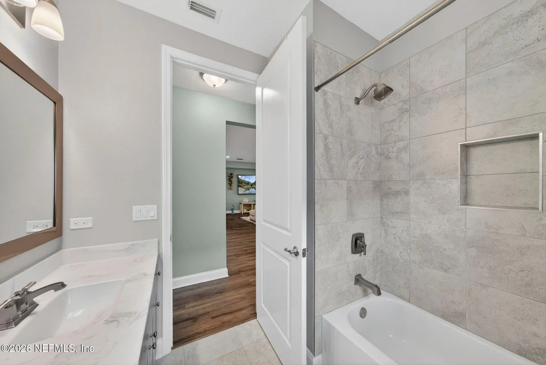 Photo of 604 WILLOW LAKE Drive