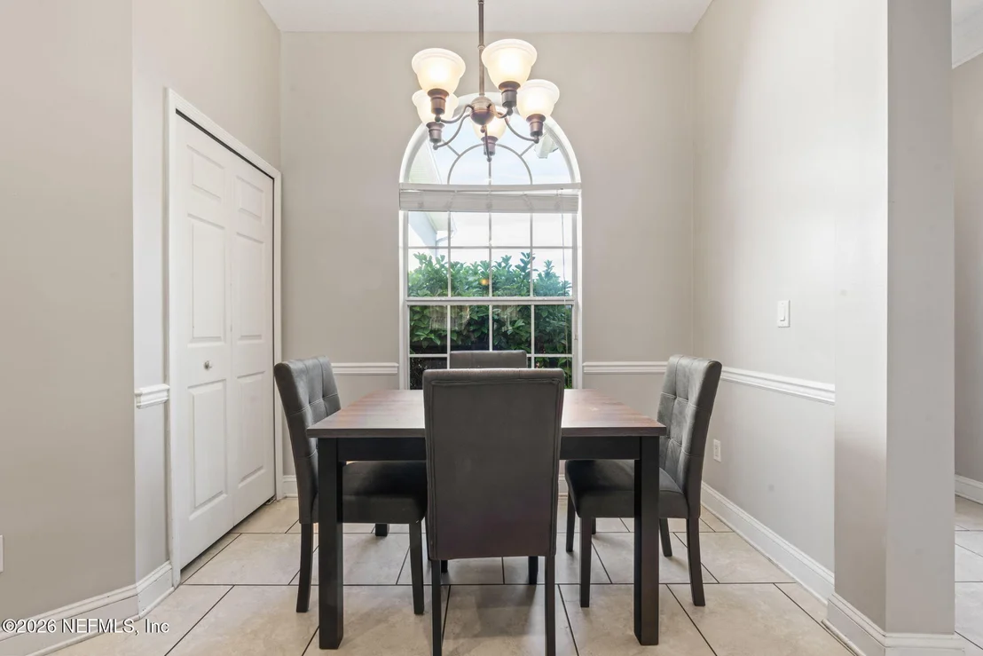 Photo of 1121 WESTFIELD Way