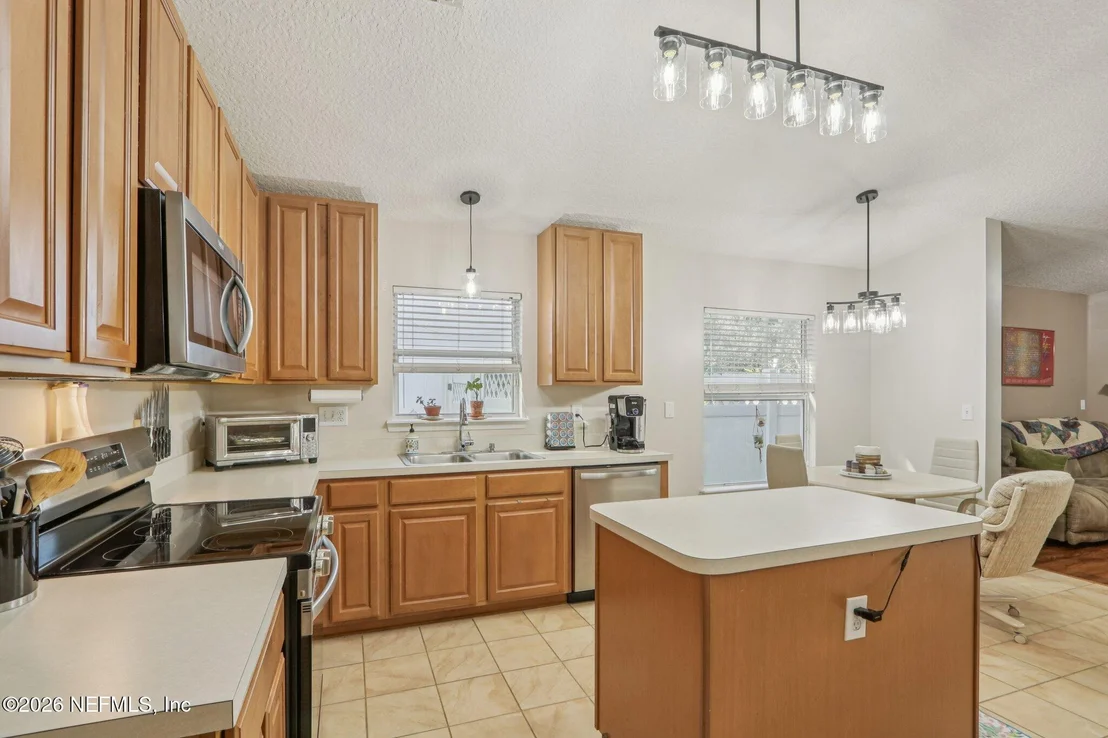 Photo of 1336 RIVER CITY Street