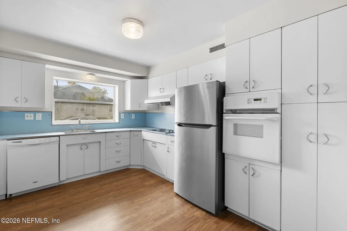 Photo of 2324 BUTTONWOOD Drive