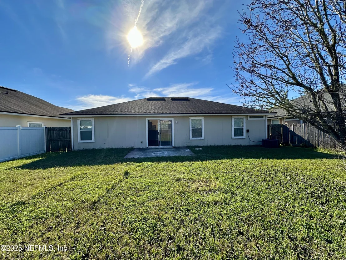 Photo of 45575 INGLEHAM Circle