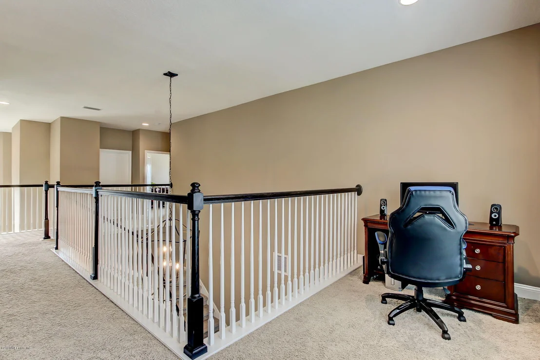 Photo of 386 OUTLOOK Drive