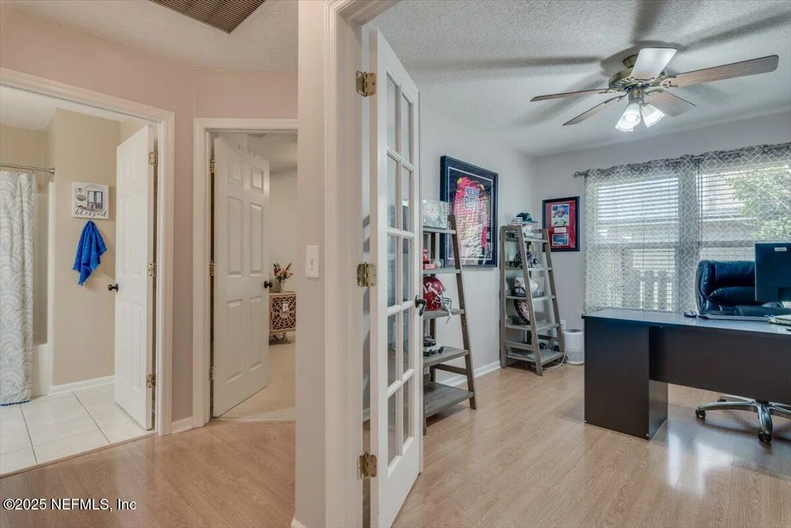 Photo of 184 SOUTHLAKE Drive