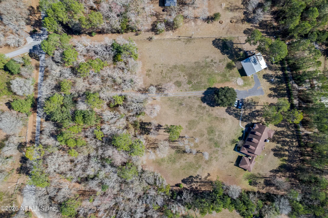 Photo of 8404 NESBITT Road