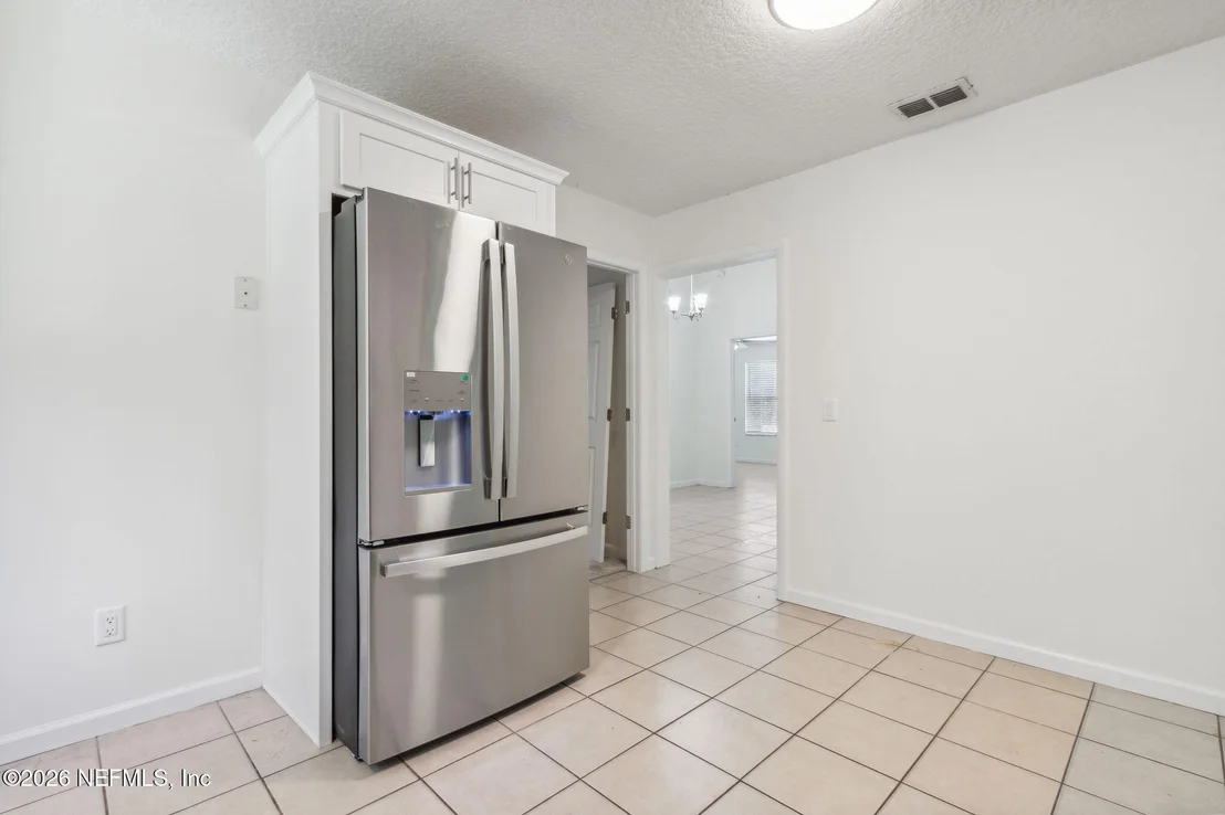 Photo of 423 SOUTH Boulevard