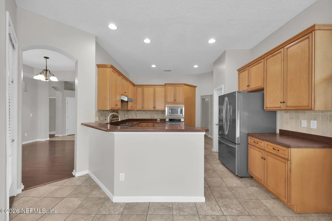 Photo of 879 SONGBIRD Drive
