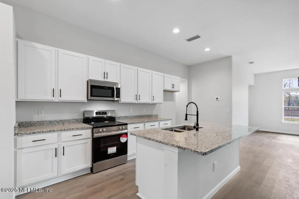Photo of 6894 BARNEY Road