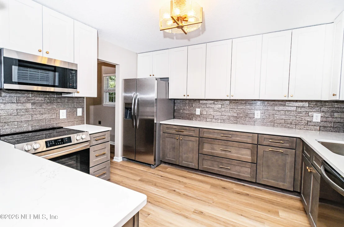 Photo of 6435 RIVER Circle