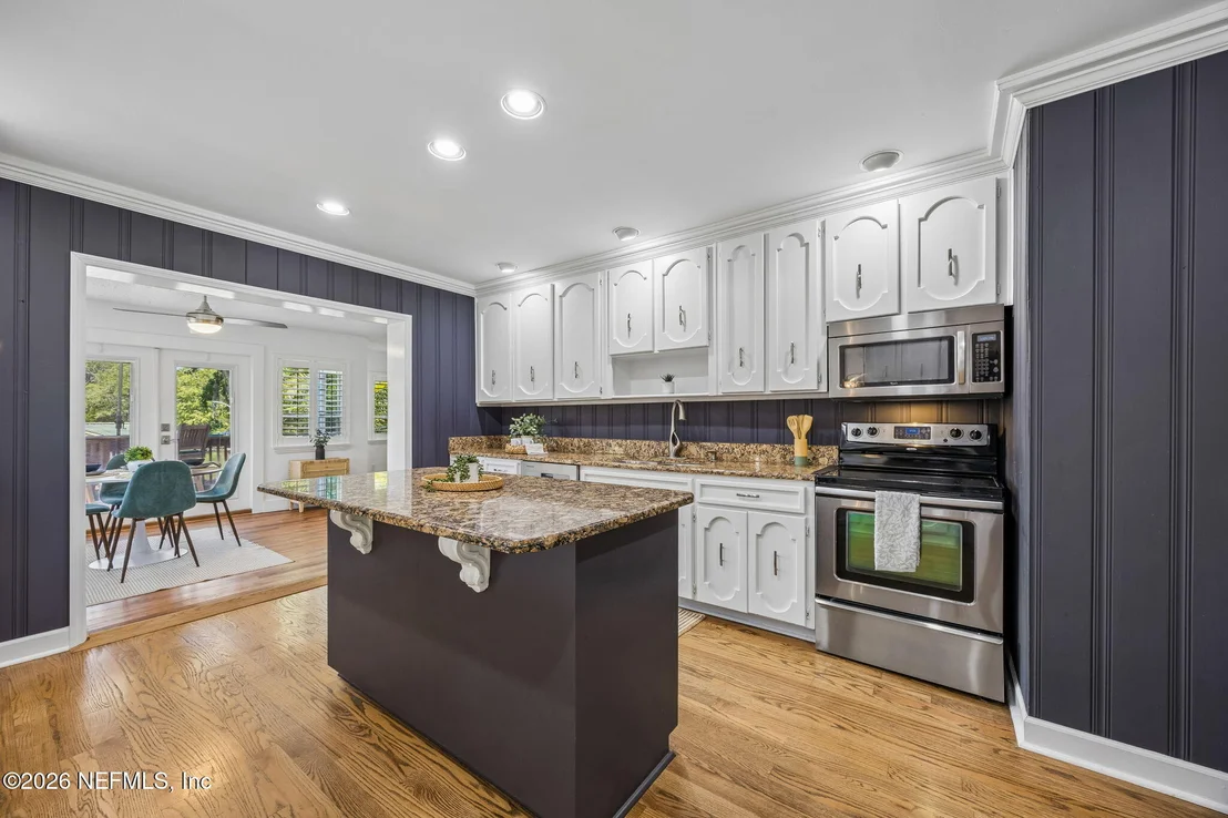 Photo of 5436 WATERSIDE Drive