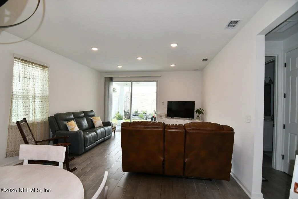 Photo of 7206 RED TIMBER Road
