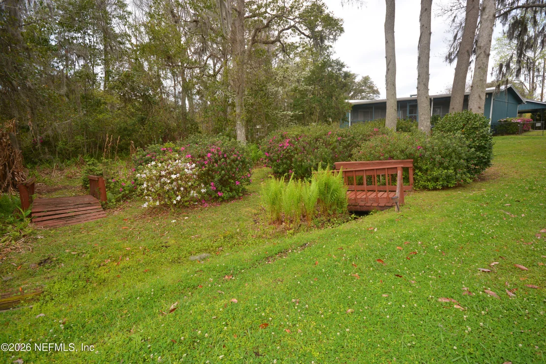 Photo of 176 LAKE Drive