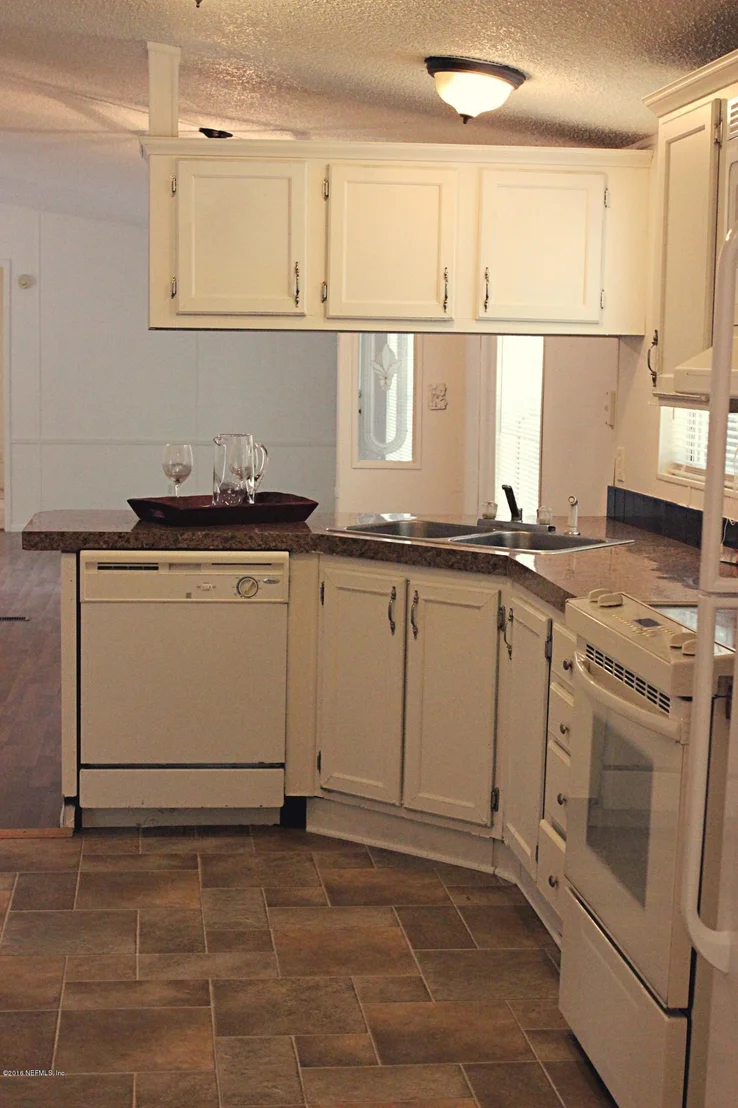 Photo of 86158 LOFTON Court